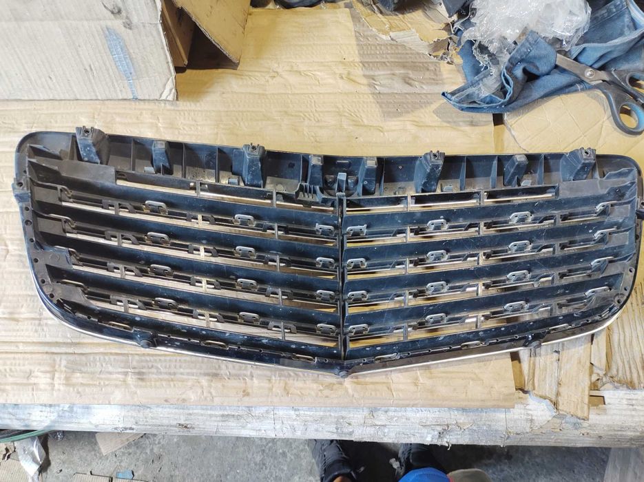 Радиаторна Решетка/Маска Mercedes E class W211 V6 4matic Tmodel OM642