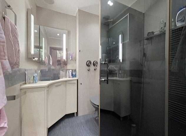 Продава се Тристаен апартамент в София, Център - 91 кв.м за 2858 €/кв.м - Снимка #8