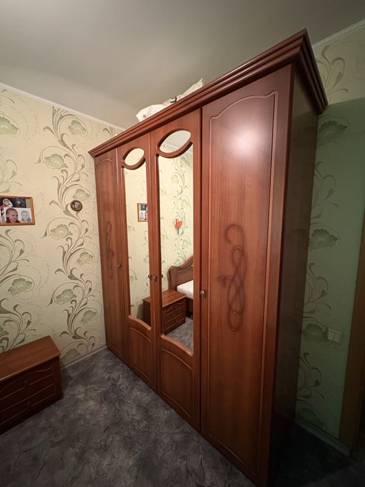 Спальный гарнитур