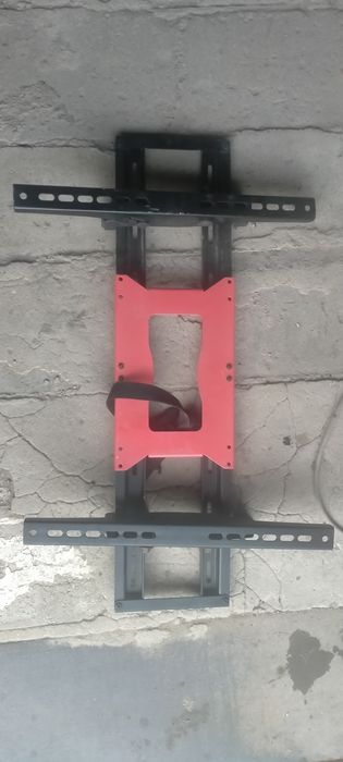 Настенное крепление для телевизора.