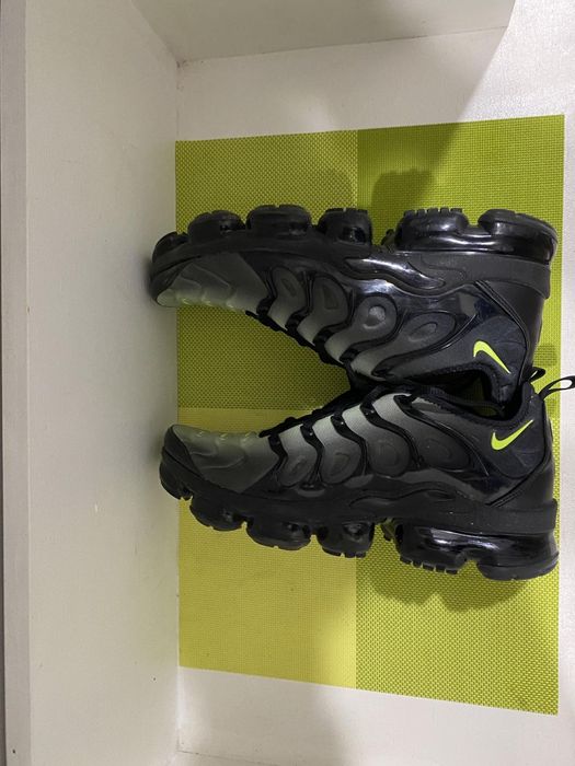 Обувки Nike Vapormax plus
