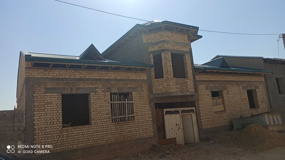 Участка сотилади