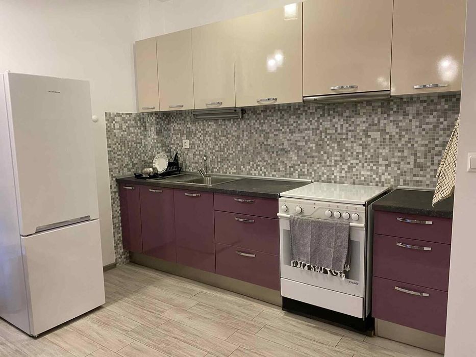 Дава се под наем Двустаен апартамент в Пловдив, Тракия - 70 кв.м за 425 € - Снимка #1