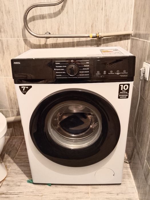 Стиральная машина продаются новый  100000 цена можно договориться