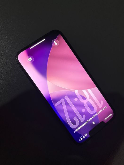 Продам iPhone 13