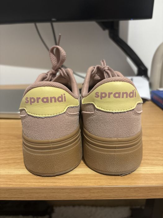 Нови маратонки sprandi