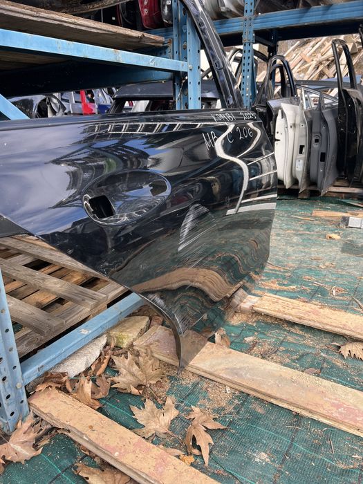Mercedes benz C w206 kombi задна дясна врата