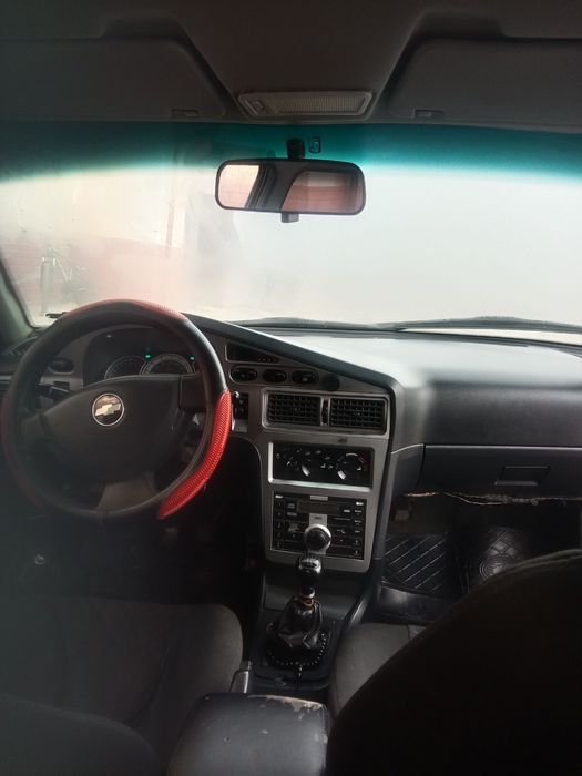 2 qol minilgan yaxshi moshin