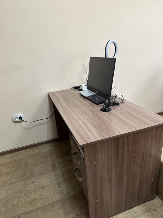 Продается рабочий стол