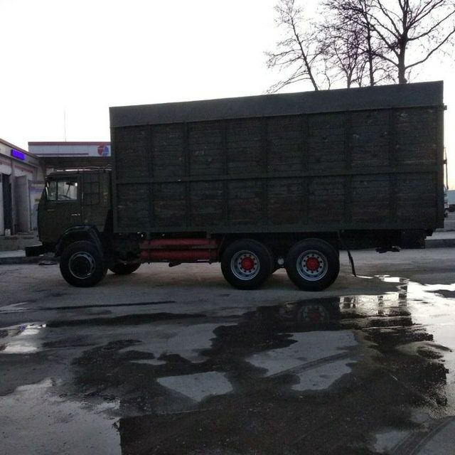 Kamaz 53212 holati yaxshi