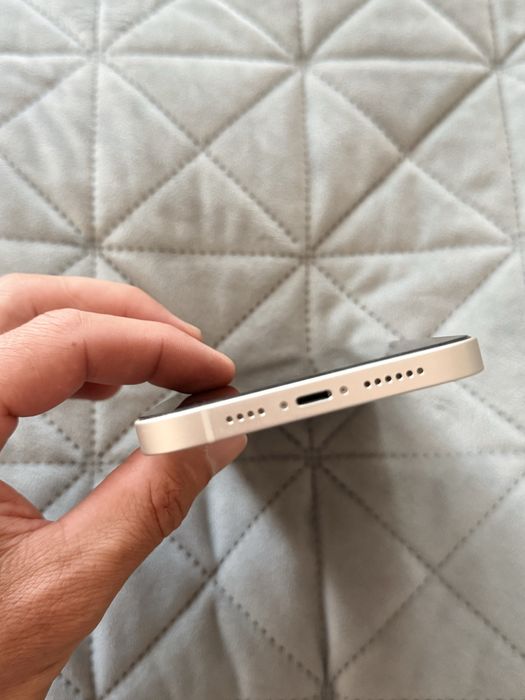Vând iphone 14 Plus, stare tehnica si estetica deosebita.