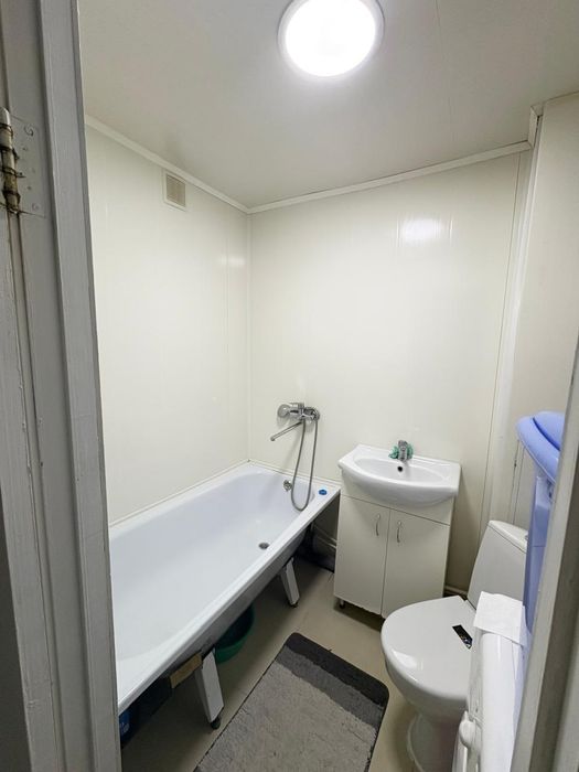 Продается светлая 2х комн кв