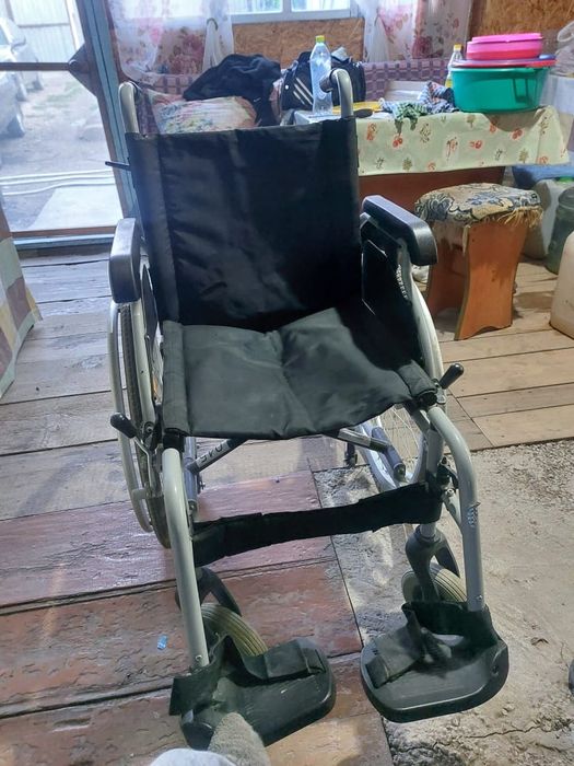 Инвалидная коляска