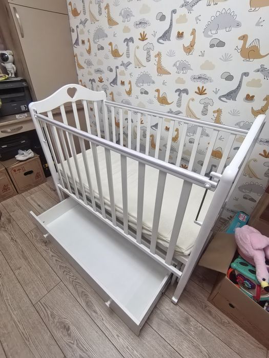 Продам кроватку детскую