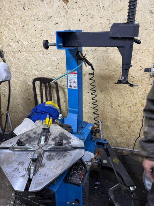 Продам шиномонтаж