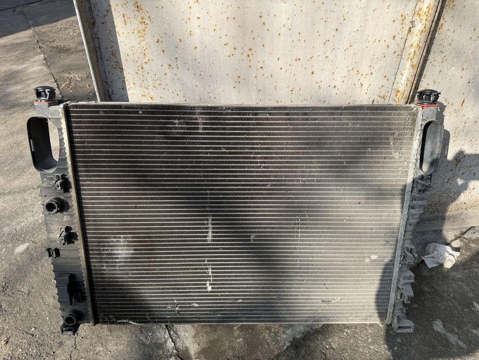 Радиатор мерседес 211