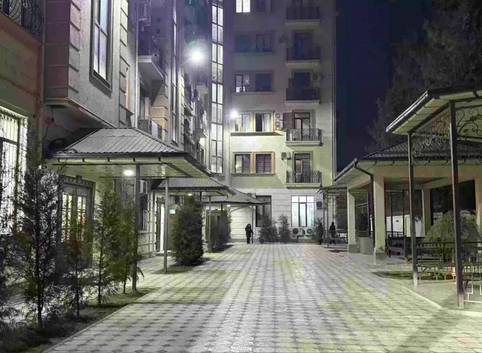 Ibn sino 1, 21-14. 8 etaj, 3 xona, 94 kv.