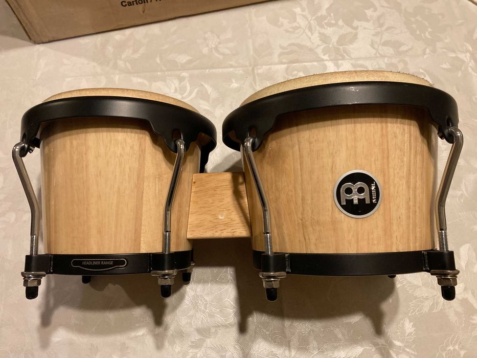 Продавам оригинални дървени бонгоси Мейнл