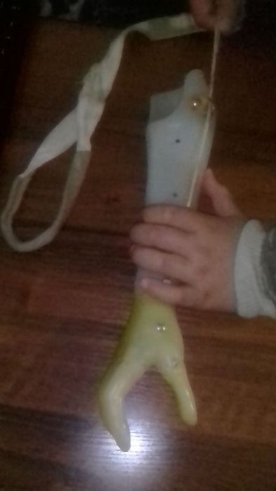 Протез правый кистьи руки