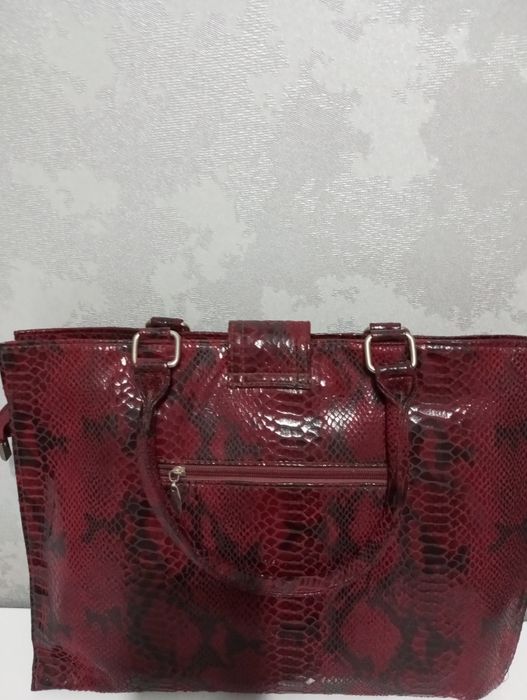 Натурально кожаные сумки