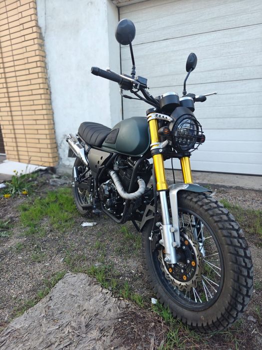 Мотоцикл racer RC250CK-A Triumph