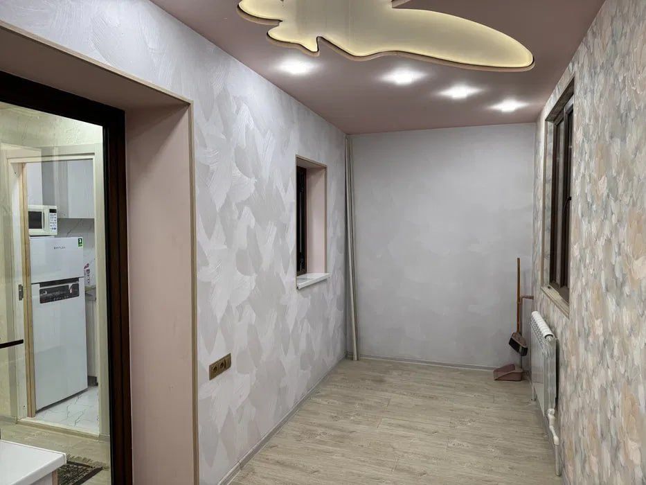 Срочно! Квартира на Мирабад-Авиагородок 2/5/5 общ пл 52м с обстановкой