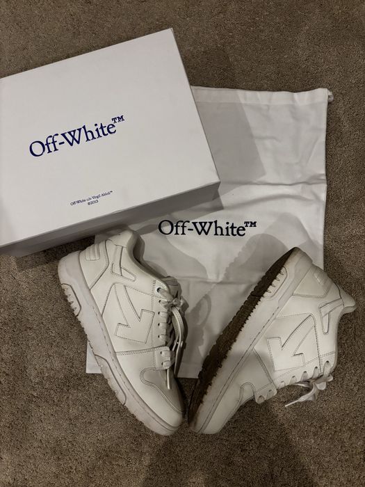 Off white Out of Office White