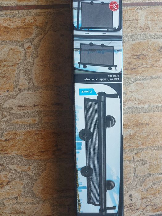 Perdeluță rulou jaluzele geam