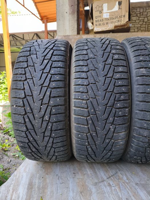 285 60 R18 Комплект 4шт. Nokian Шипы 2021 Год Шины