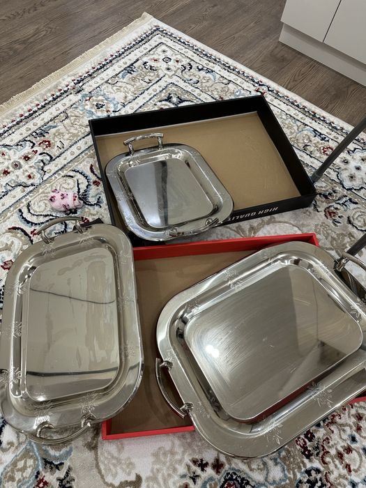 Продаю поднос для блюд