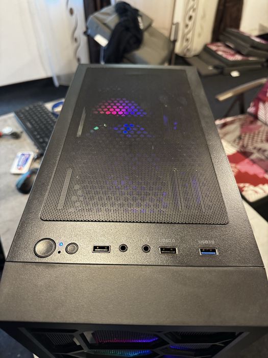 PC Gaming de vânzare – Ryzen 5 5600 + RX 6600 8GB | 16GB RAM | 1TB SSD