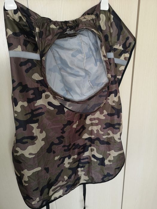 Pelerina haina impermeabila catel talie medie