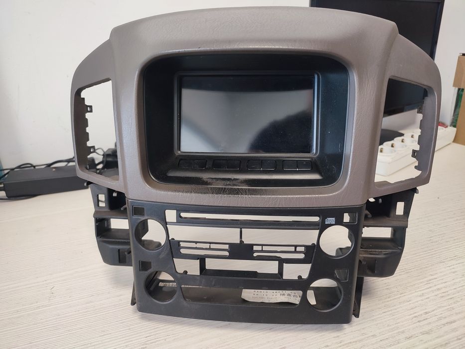 Монитор на lexus rx300