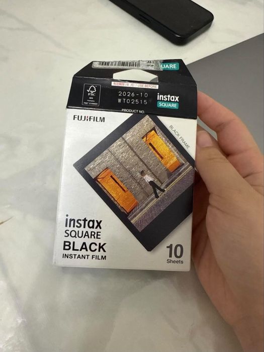 Продам Instax Square