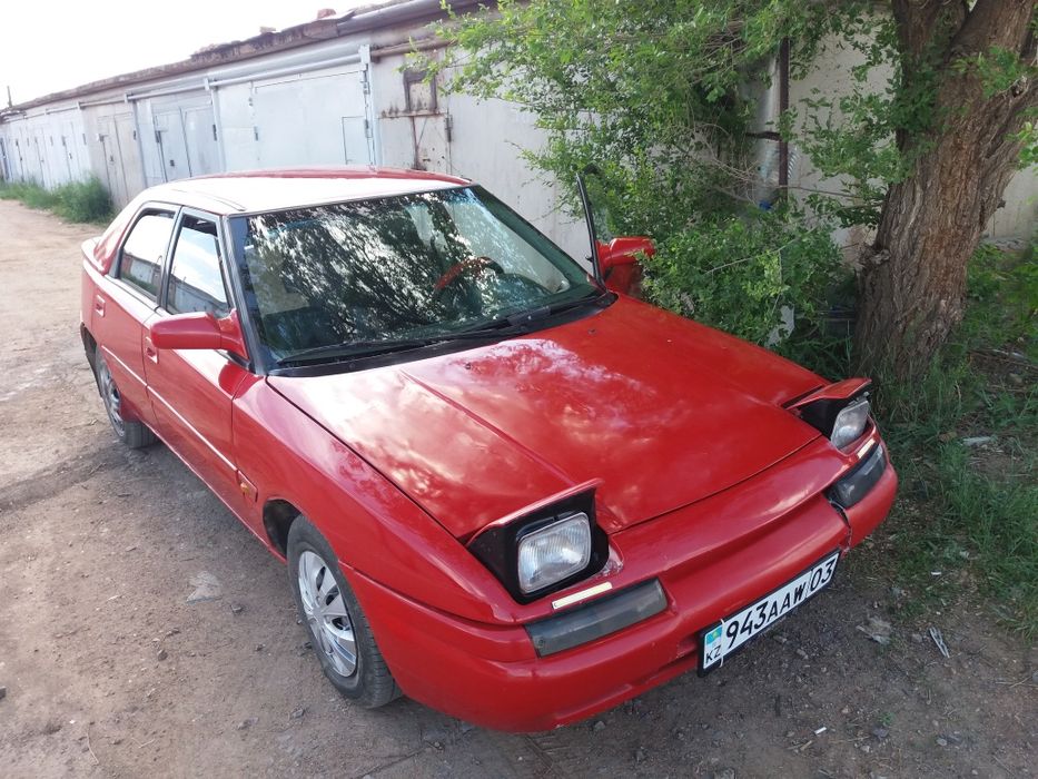 Продам Мазда .   1990г.в.на ходу  .