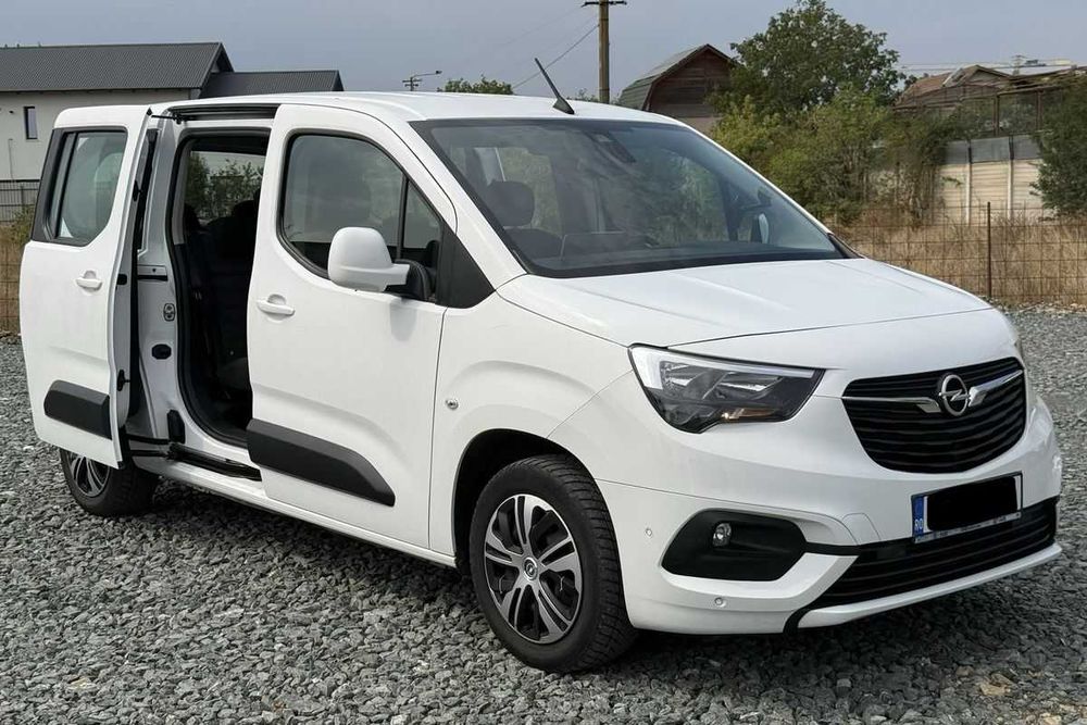 Inchiriez masina/dubita cu 7, 8 , 9 locuri V class, Opel Combo Xl, Citroen jumpy spacetourer pentru diferite evenimente
