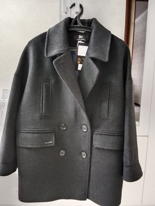 Пальто шерстяное