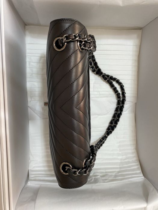Vând geanta chanel