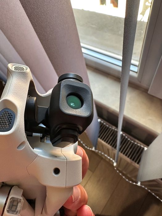 дрон dji lito 1 перфектен в гаранция плюс батерия и хъб
