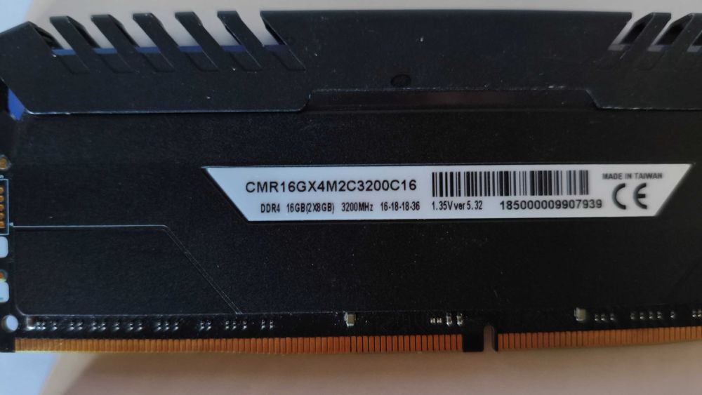 Corsair Vengeance RGB DDR4 16GB(2x8GB)3200MHz