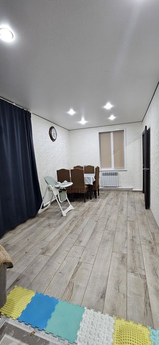 Продается частный дом в мкрн.Солнечный. Возможен хороший торг