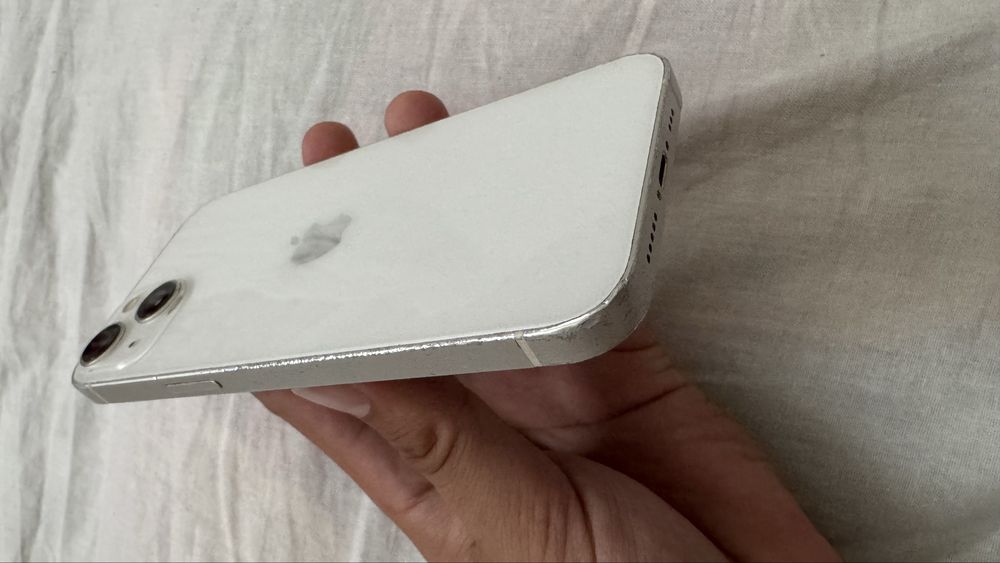 iPhone 13 256GB.