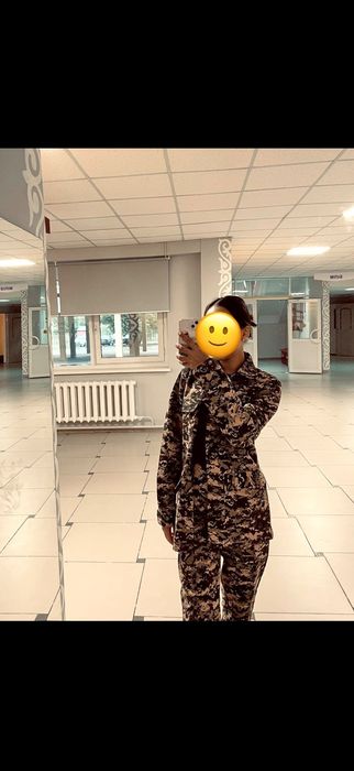 Военная форма на НВП итп.