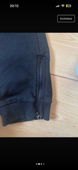 Pantaloni de trening negri