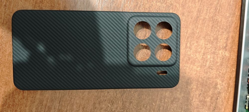 Карбоновый чехол для Xiaomi 15 pro