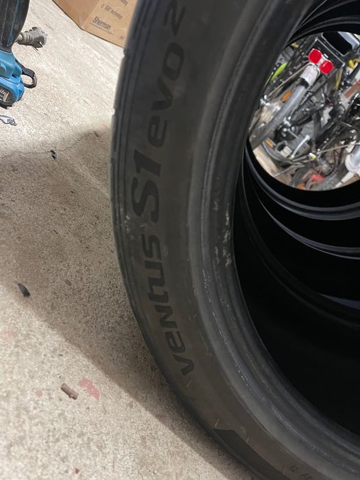 Летни гуми 245 / 40 R18