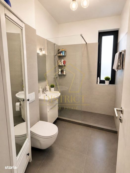Apartament cu 2 camere si bucatarie inchisa, terasa de 17mp la etajul