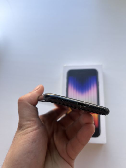 Iphone SE 3 128 черный