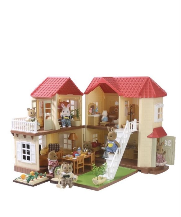 Игрушечный кукольный дом