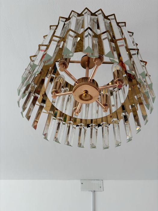 Люстра для зала и для спальня